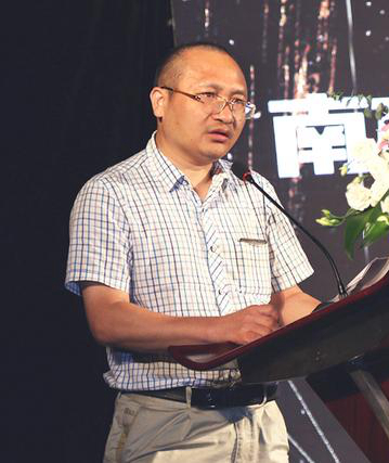 《把握新聞傳播規(guī)律 提高輿情應(yīng)對(duì)水平》講座