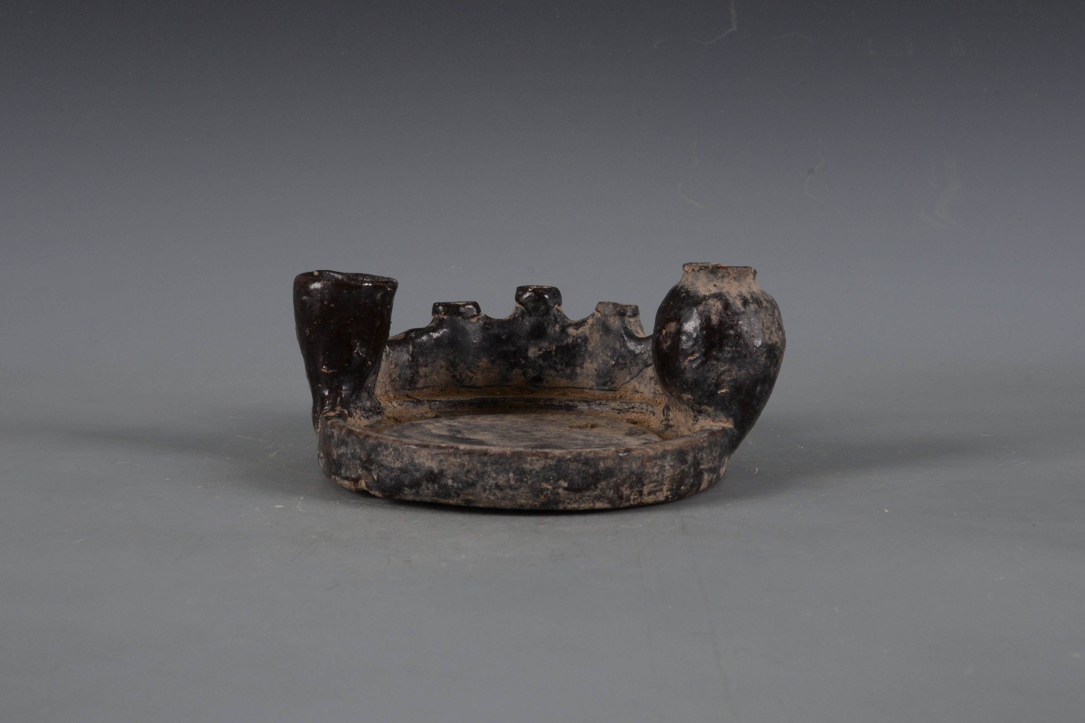 民國(guó)醬釉瓷硯